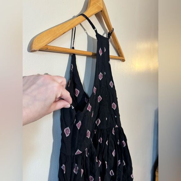 Black Express Patterned Hi-Low Tank Size XS EUC - Picture 6 of 7